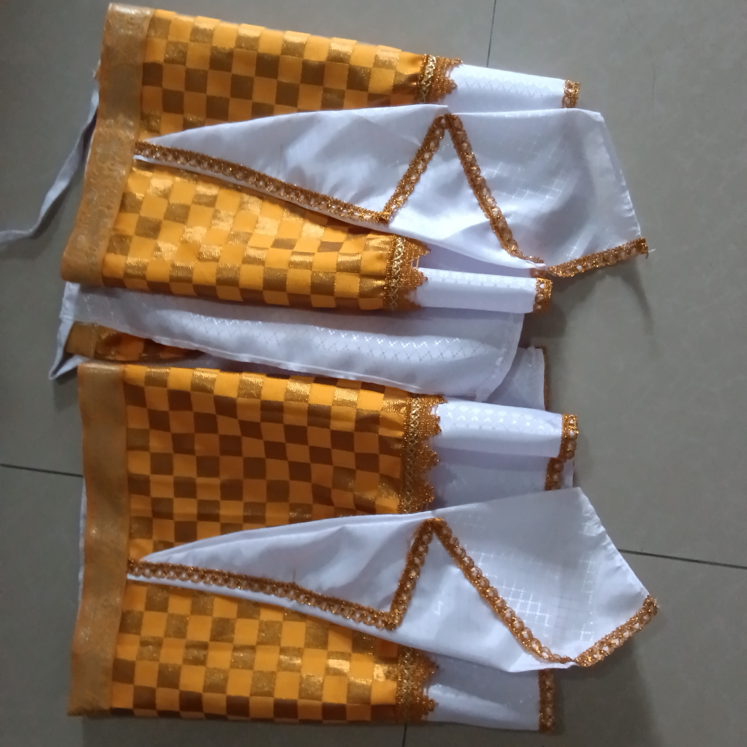 Wastra bedogol/ togog